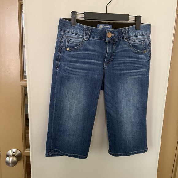 Democracy Womens 6 Blue Medium Wash‎ Mid Rise Bermuda Denim Jean Shorts - Picture 1 of 8